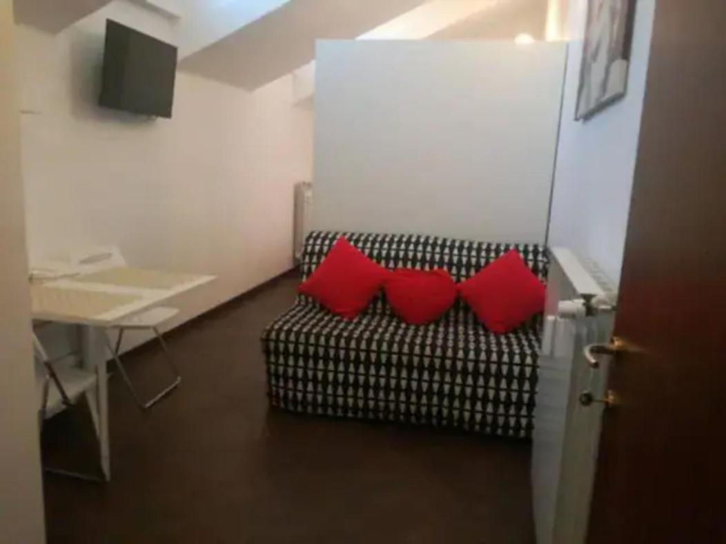 Romantica Mansarda 15 Min Dal Centro - Lome 844 Milão Exterior foto